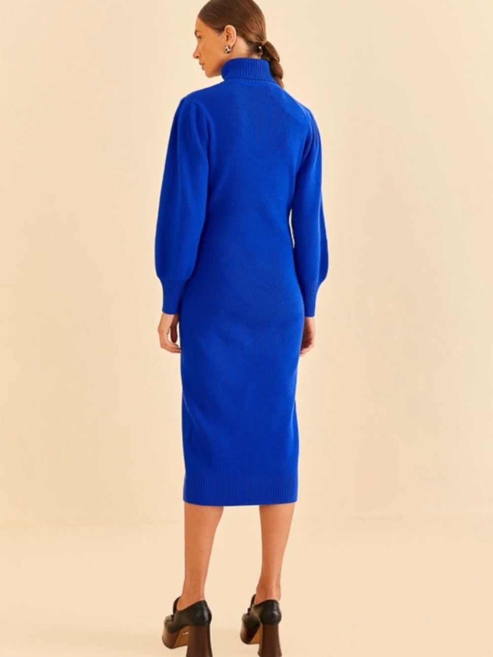 Farm Rio Dress Heart Neckline Midi Knit Sweater Dress in Royal Blue - Picture 3 of 7